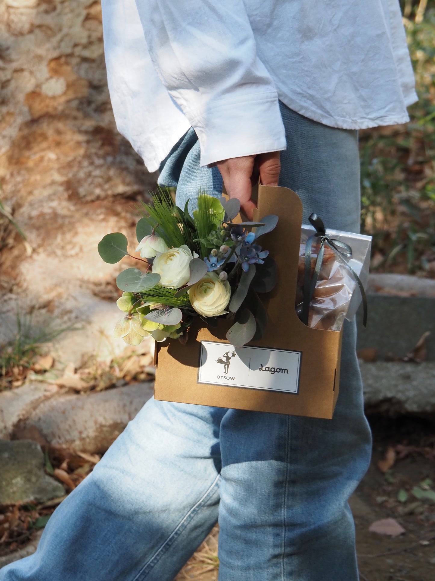 ホワイトデーギフトセット 焼き菓子とミニブーケ