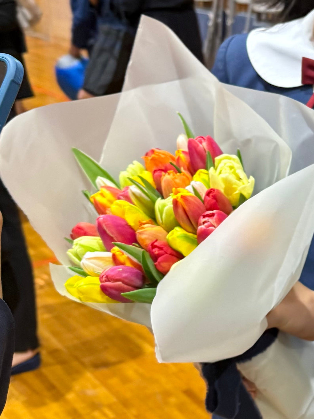 卒業式の先生への花束
