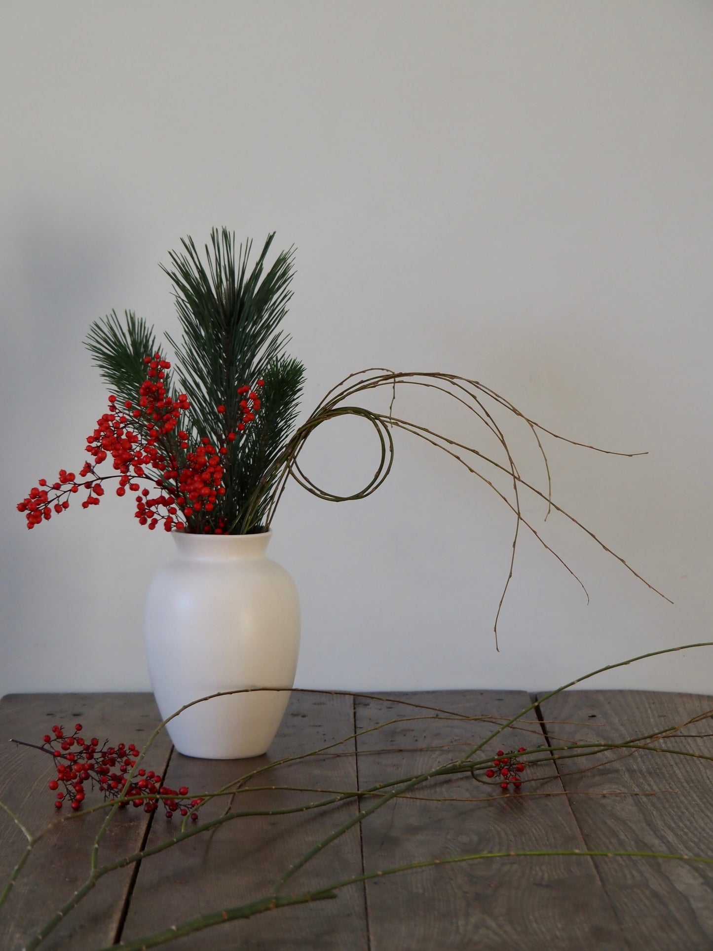 かもしか道具店の花器とお正月花材セット